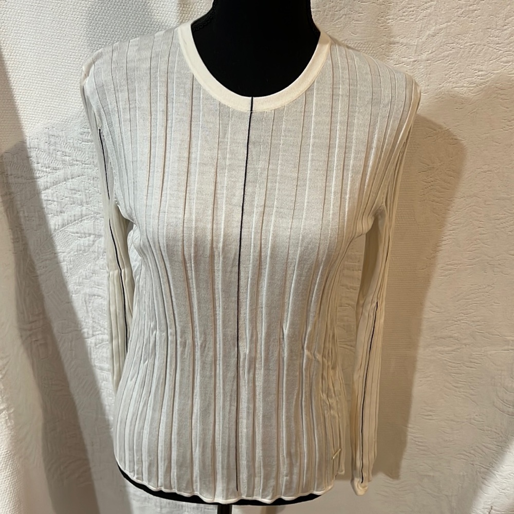 Akris wool and silk‎ pullover, size 8, NWT